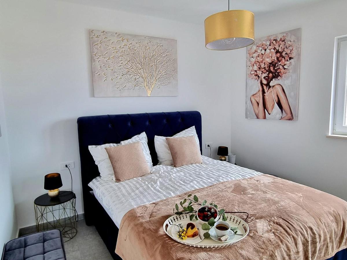 Appartement Seaview à Sveti Filip i Jakov Extérieur photo