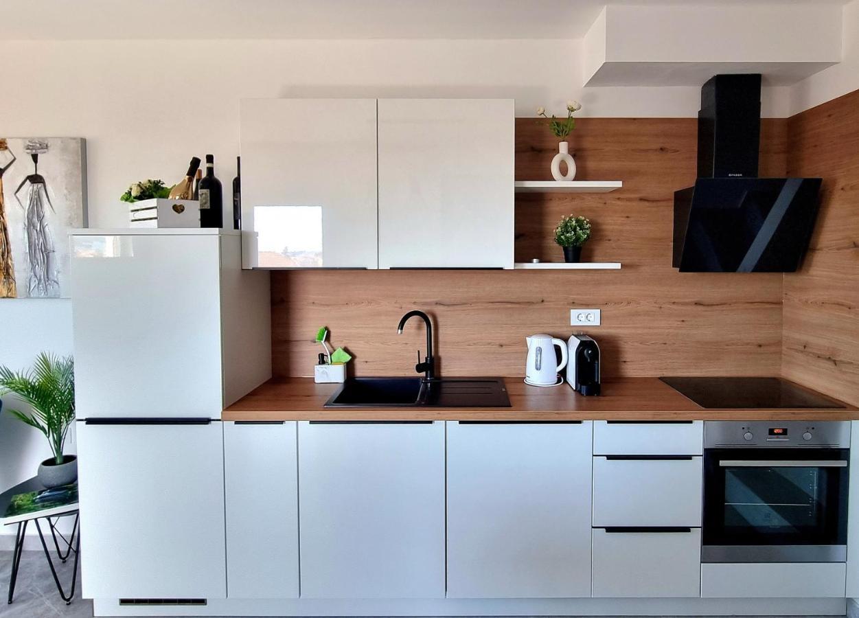 Appartement Seaview à Sveti Filip i Jakov Extérieur photo
